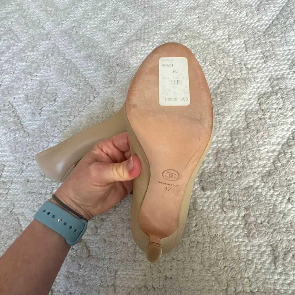 Chanel Beige Leather Heels size 37 new